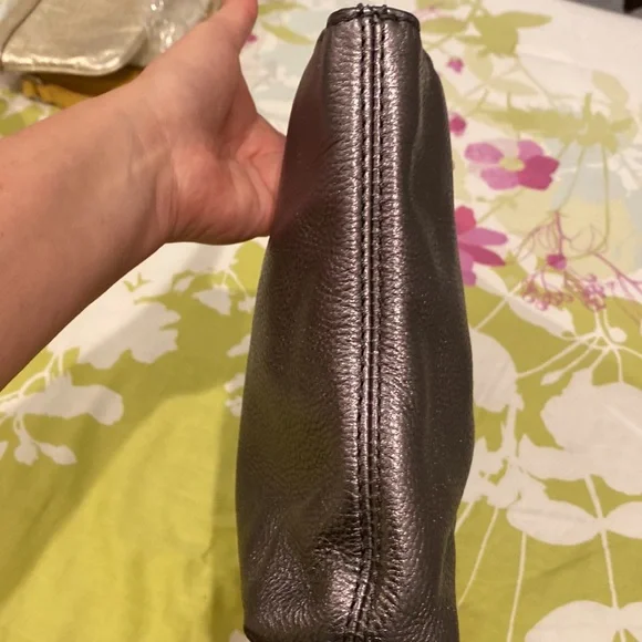 Michael Kors clutch - Picture 2 of 5